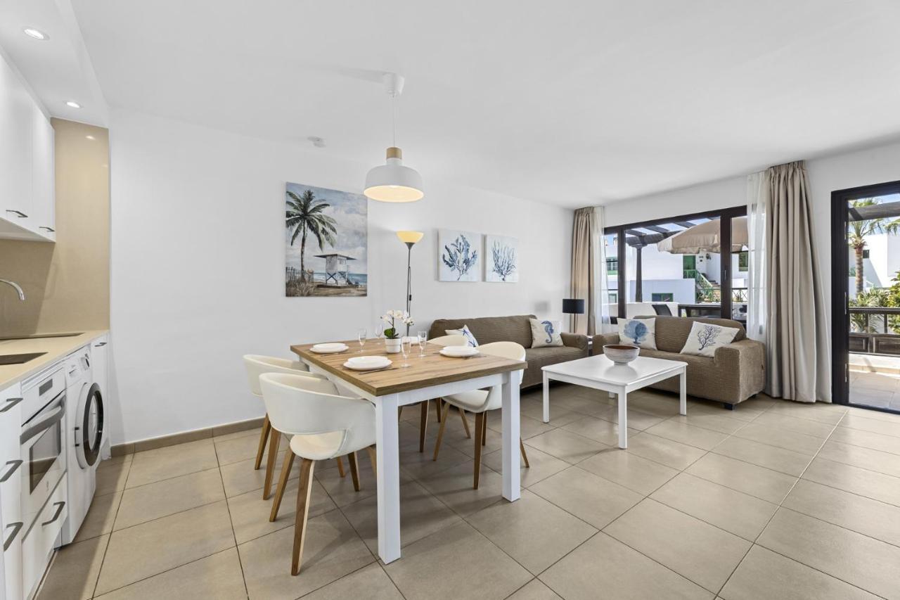 Casahost Bastian Boutique I Seaview Apartment Costa Teguise Exterior photo