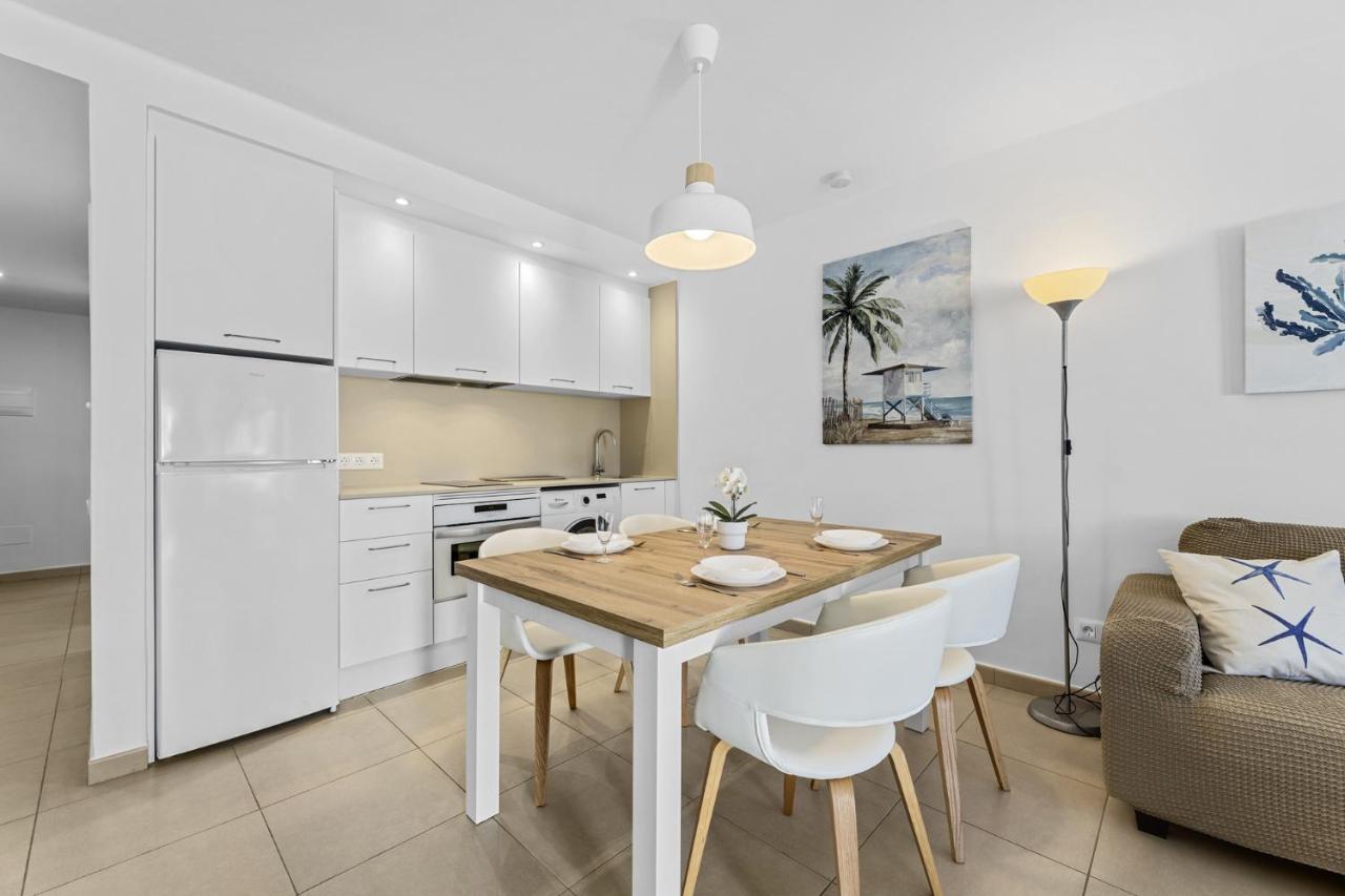Casahost Bastian Boutique I Seaview Apartment Costa Teguise Exterior photo